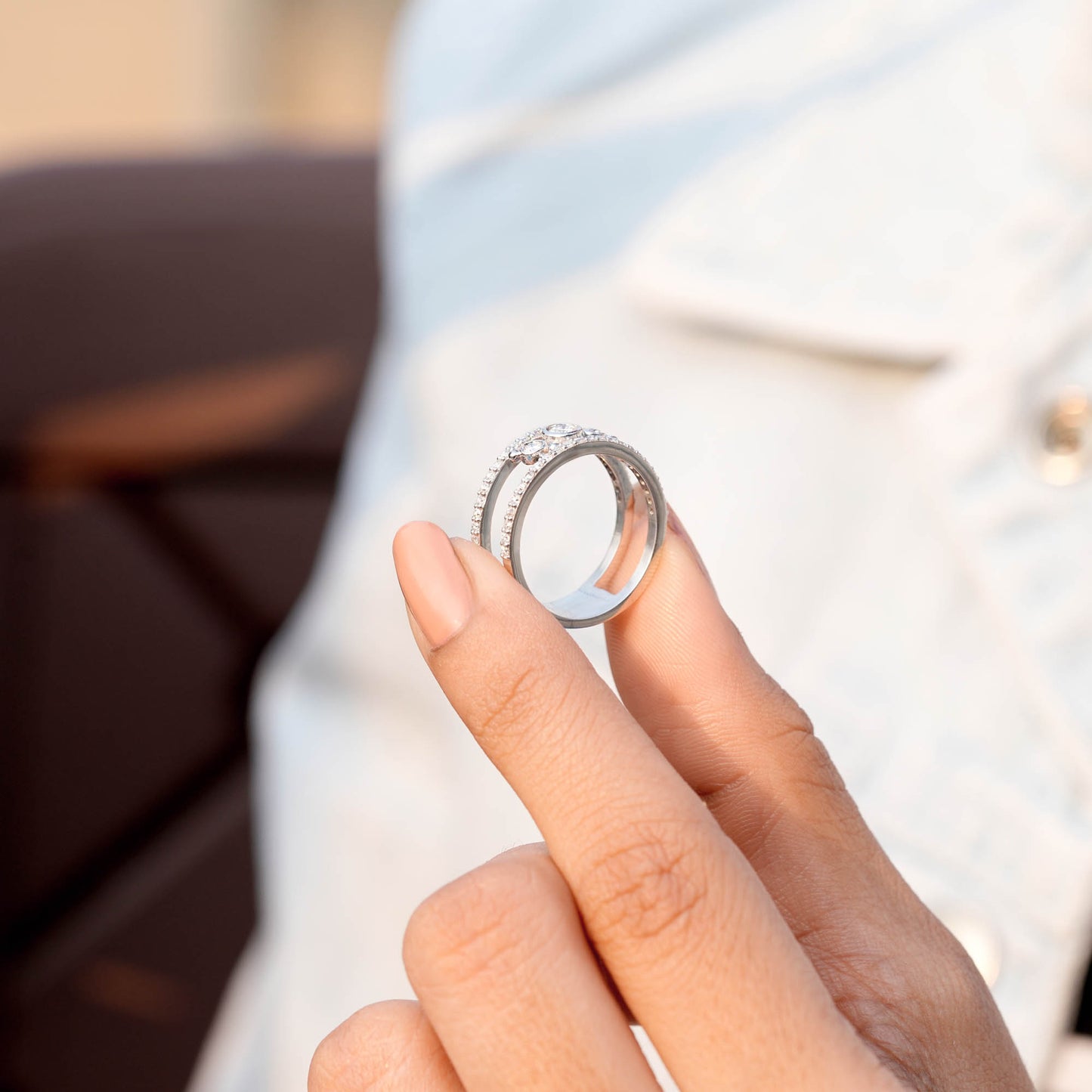 Round Cut Colorless Engagement Ring