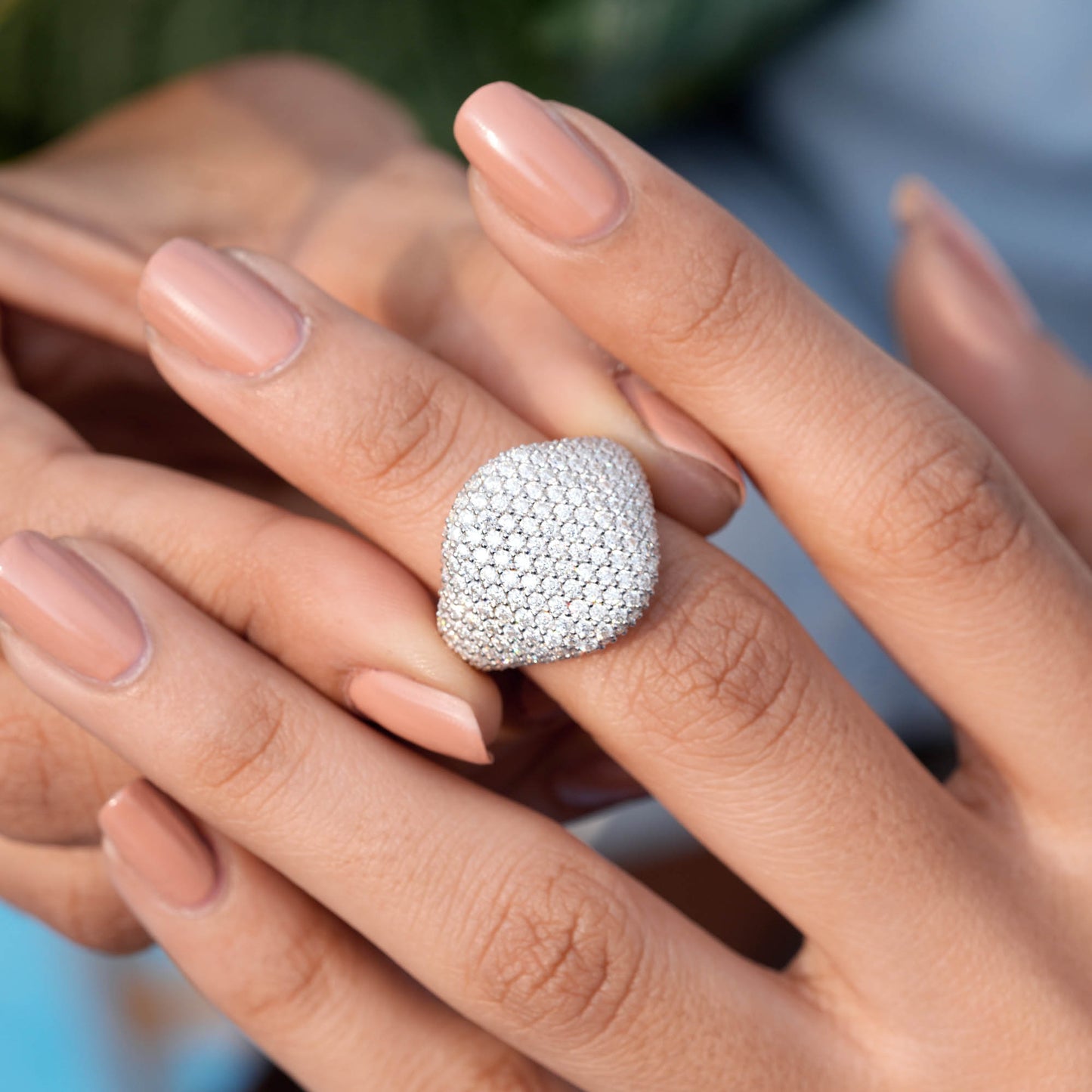 Round Cut Colorless Engagement Ring