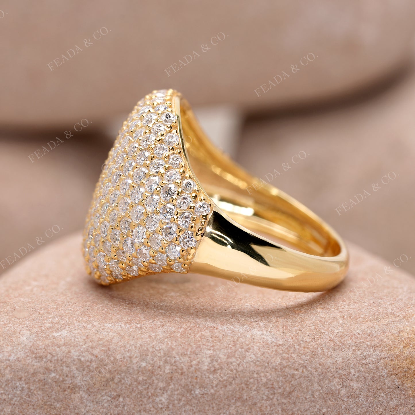 Round Cut Colorless Engagement Ring