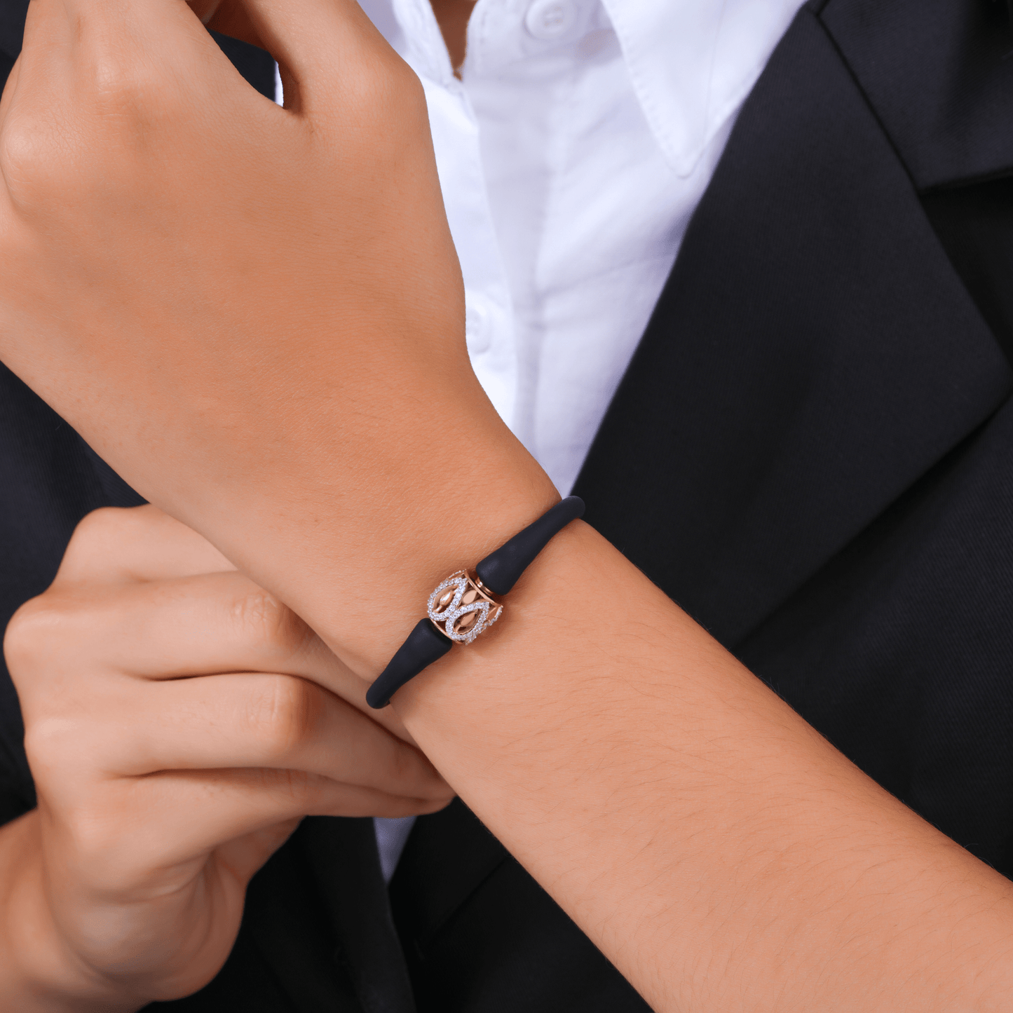 Classic Charm Rakhi Bracelet