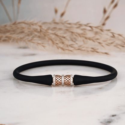 Diamond Barrel Charm Rakhi Bracelet