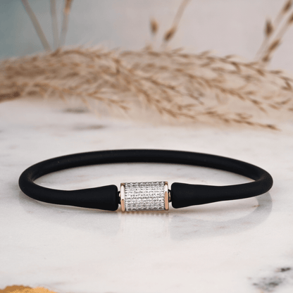 Barrel Bliss Charm Rakhi Bracelet