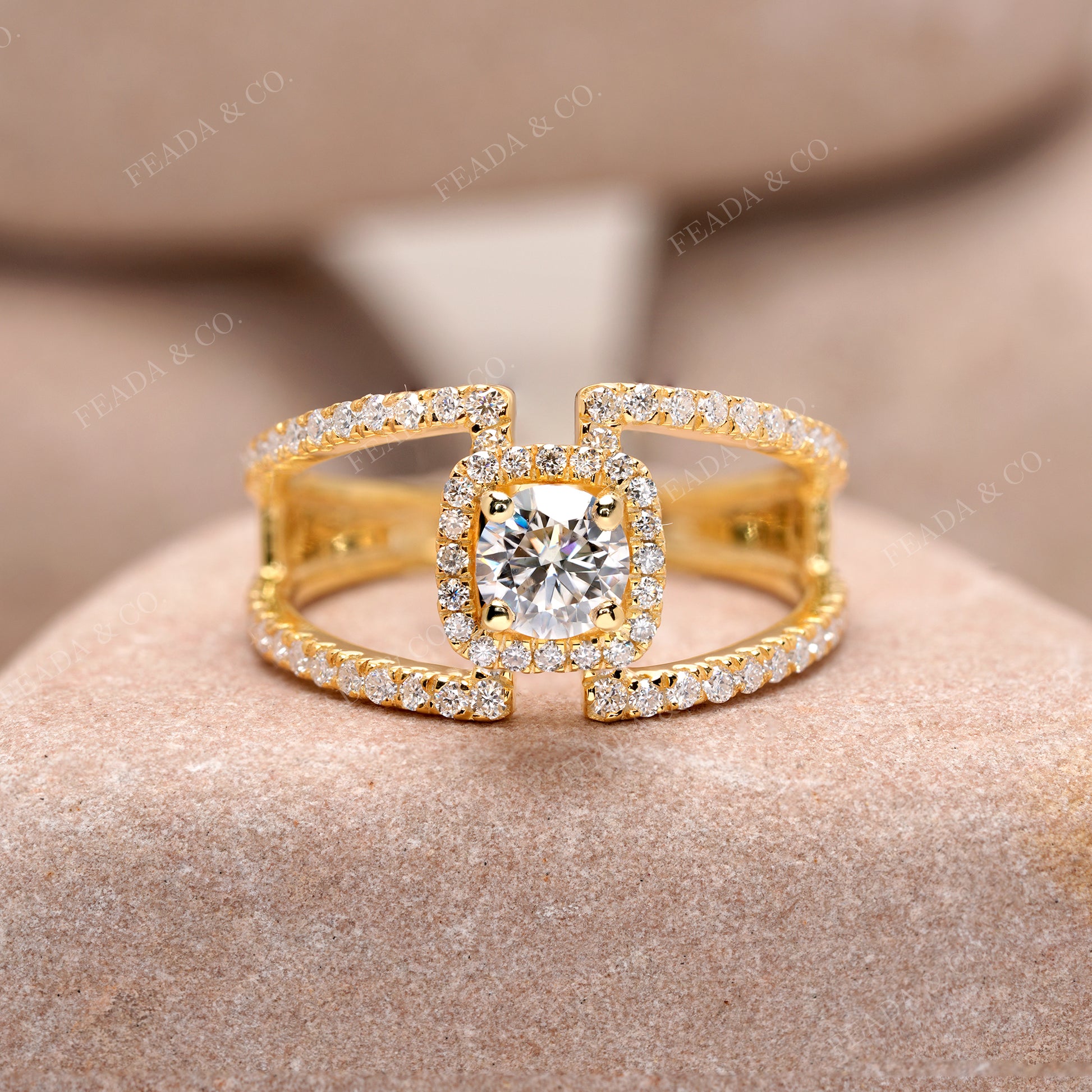 Round Cut Colorless Engagement Ring
