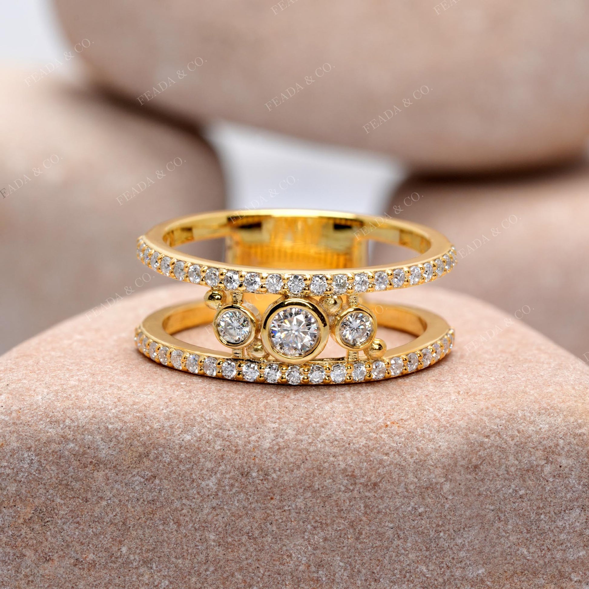 Round Cut Colorless Engagement Ring
