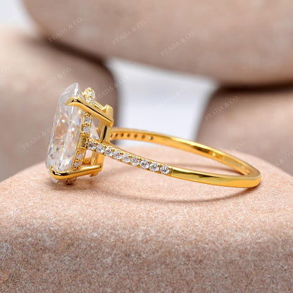 Round, Oval Cut Colorless Engagement Ring
