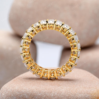 Oval Cut Colorless Engagement Ring