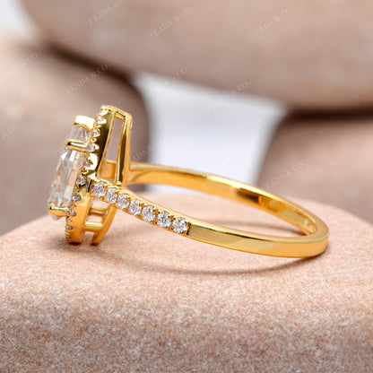 Pear, Round Cut Colorless Engagement Ring