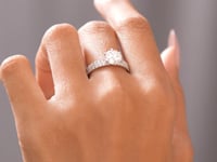 Round Cut Colorless Engagement Ring