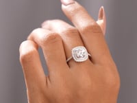 Round Cut Colorless Engagement Ring