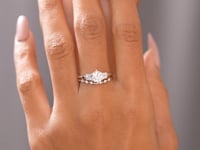 Round Cut Colorless Engagement Ring