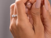 Round Cut Colorless Engagement Ring