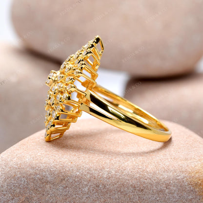 Round Cut Colorless Engagement Ring