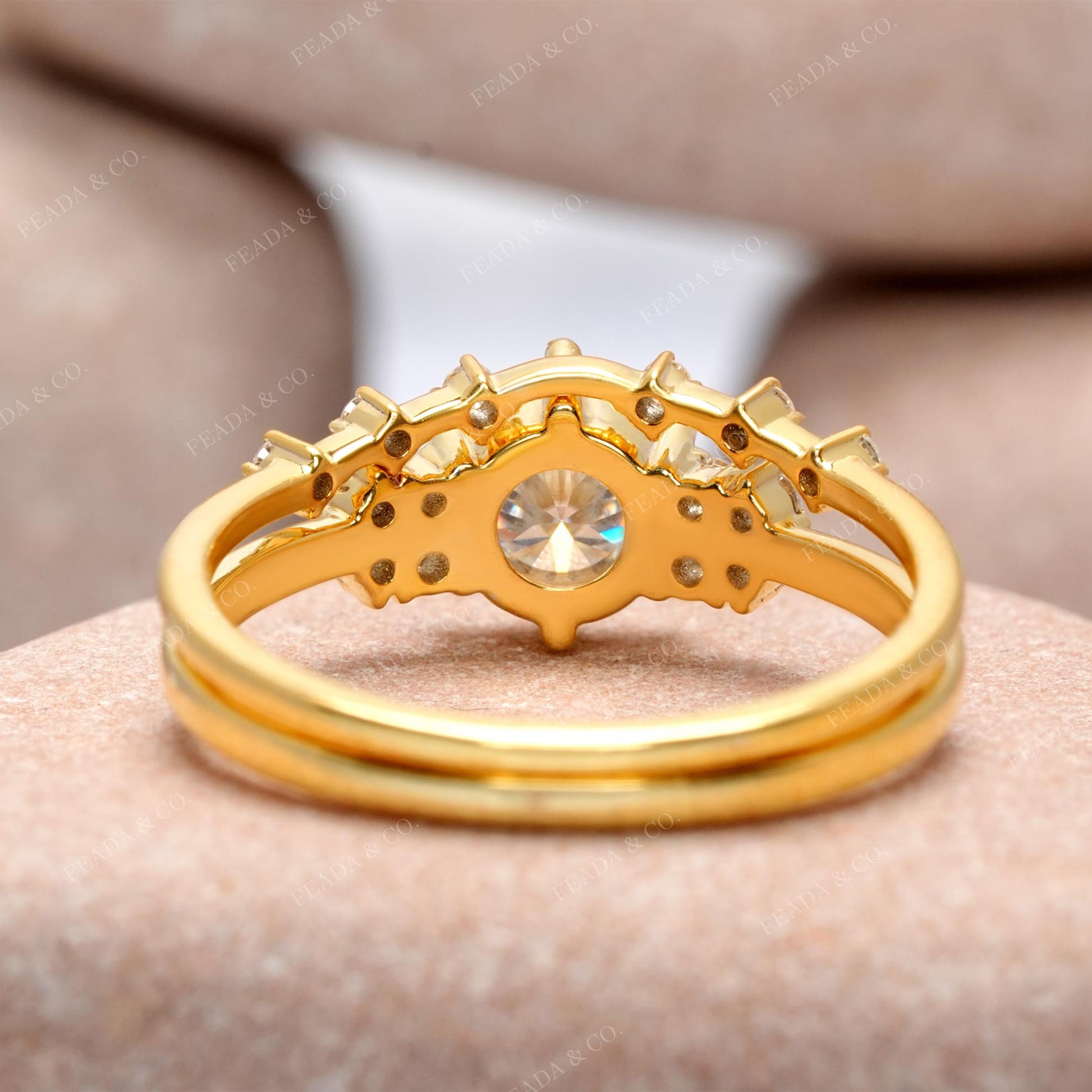 Round Cut Colorless Engagement Ring