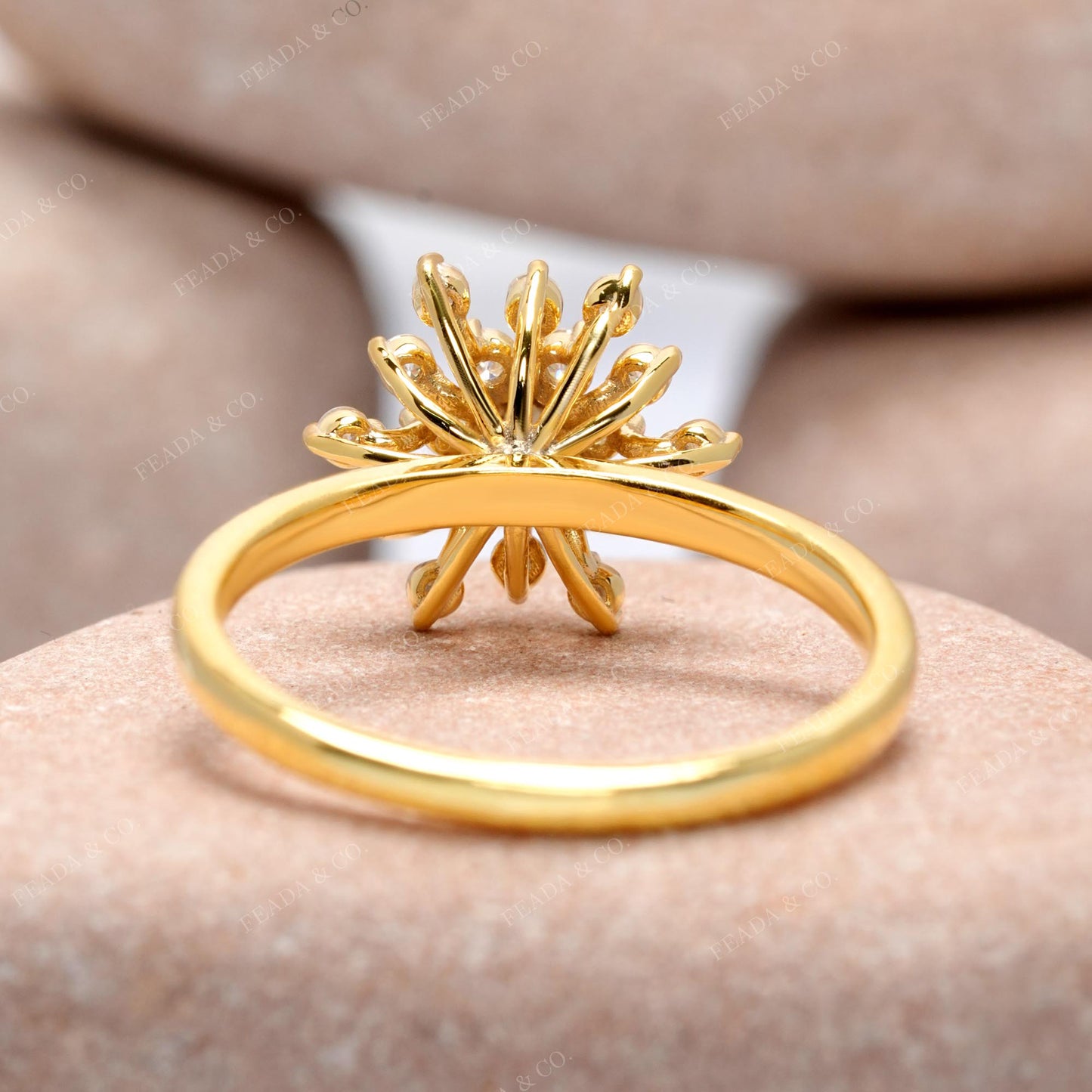Round Diamond Premium Snow Flake Ring