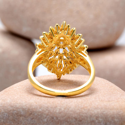 Round Cut Colorless Engagement Ring