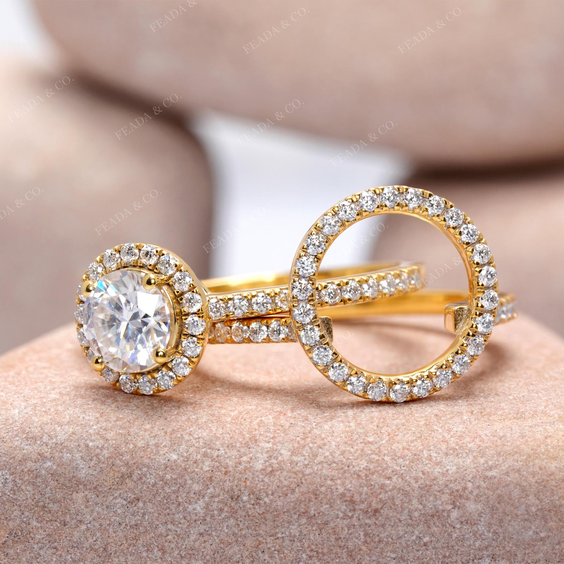 Round Cut Colorless Engagement Ring