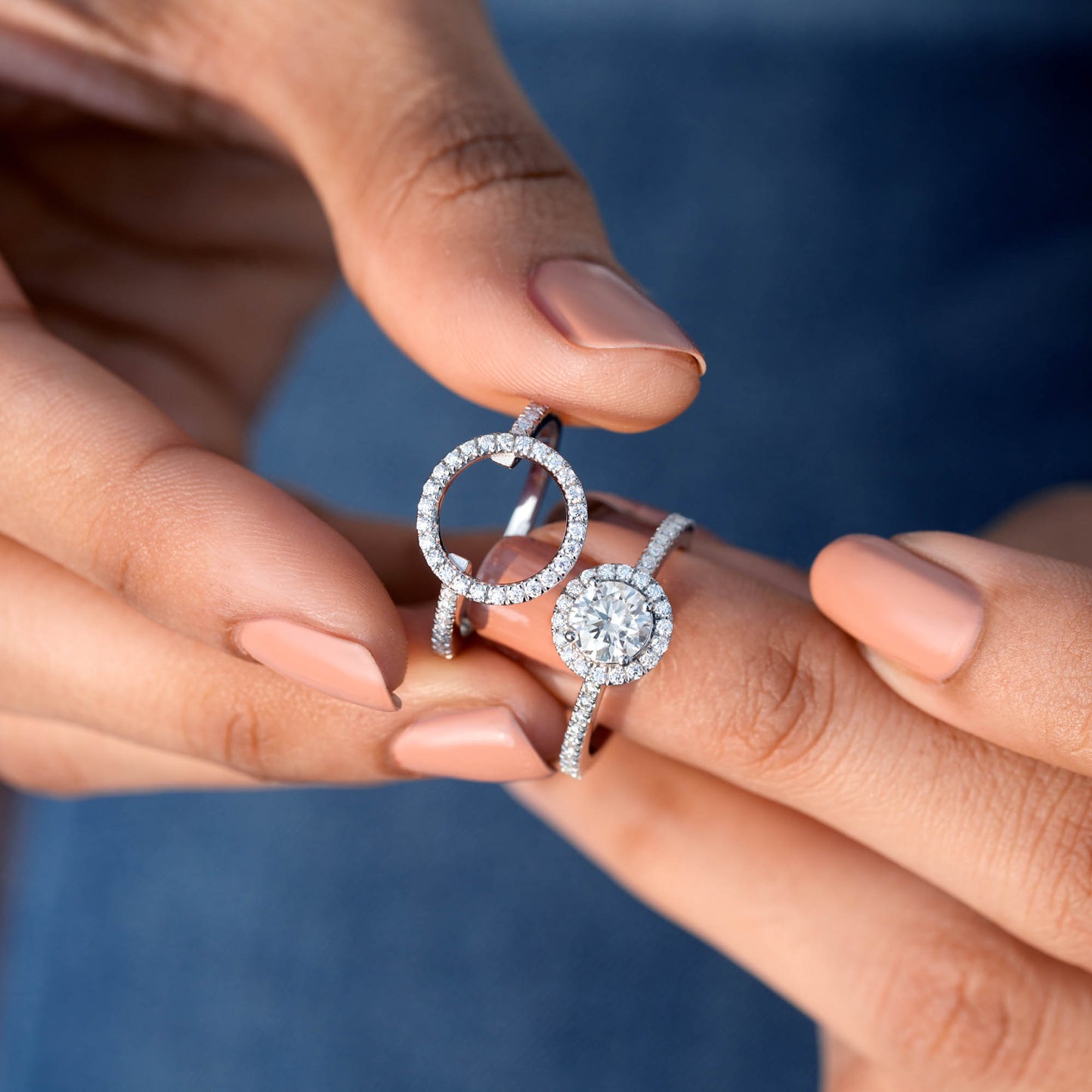 Round Cut Colorless Engagement Ring