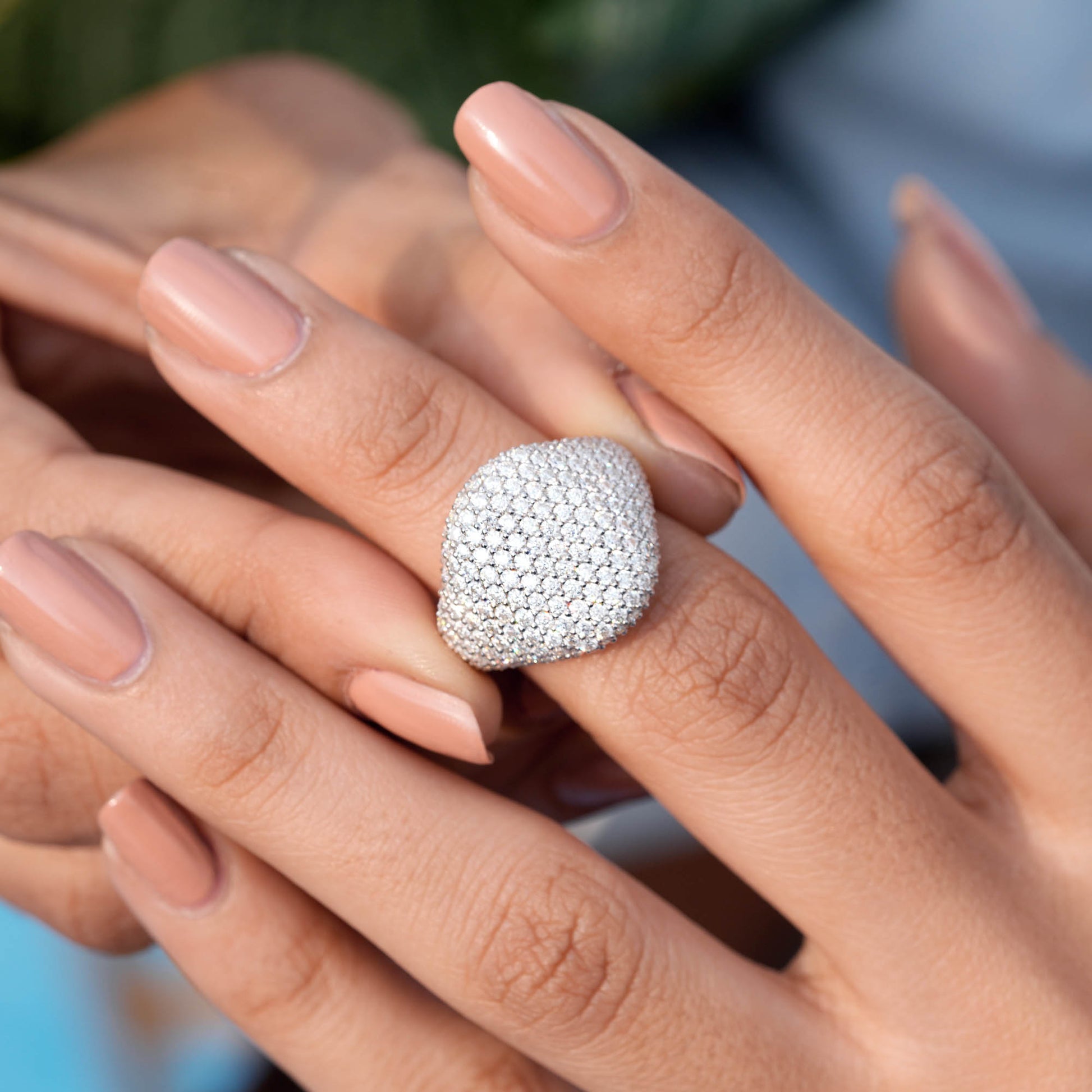 Round Cut Colorless Engagement Ring