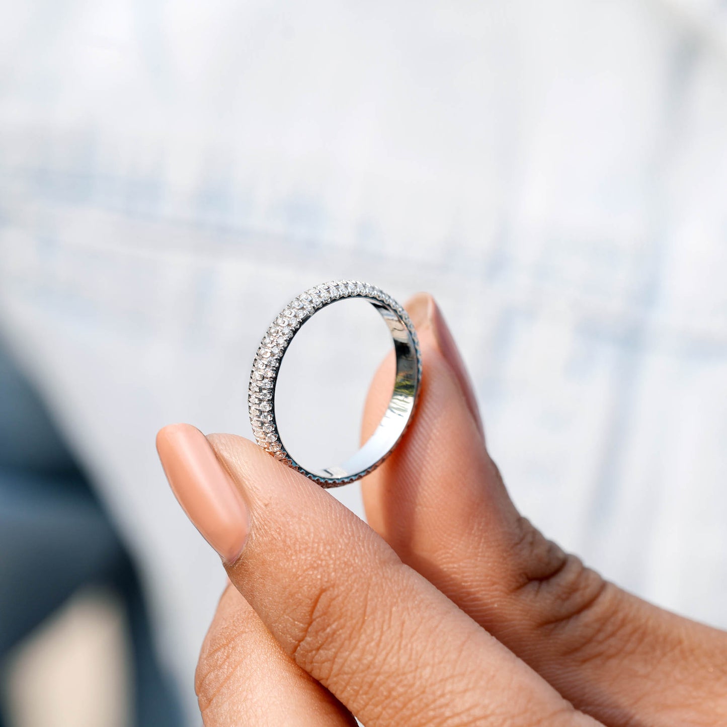 Round Cut Colorless Engagement Ring