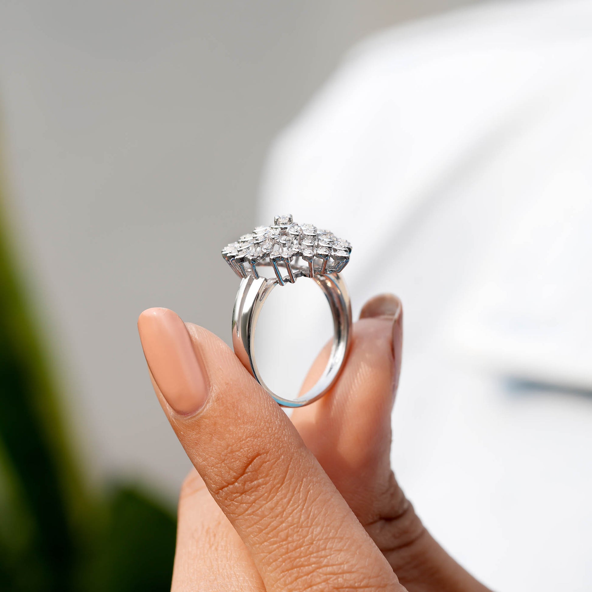 Round Cut Colorless Engagement Ring