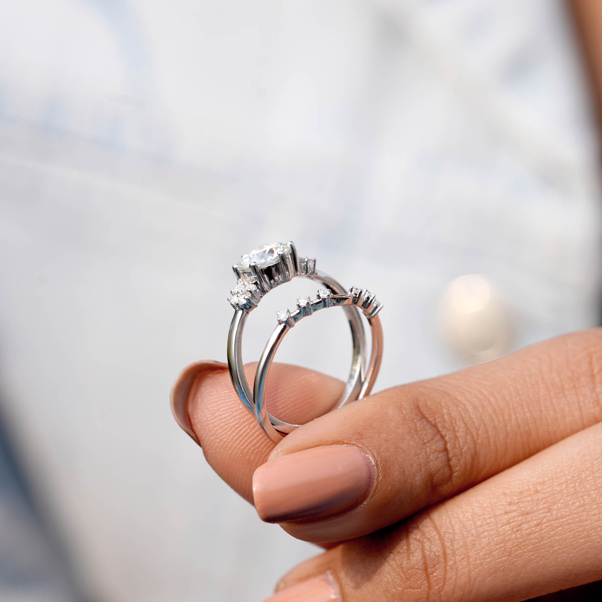 Round Cut Colorless Engagement Ring