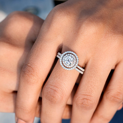 Round Cut Colorless Engagement Ring