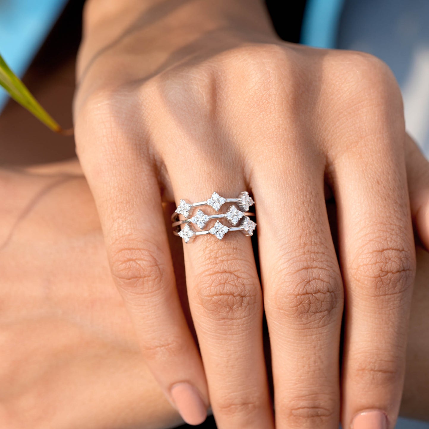 Round Cut Colorless Engagement Ring