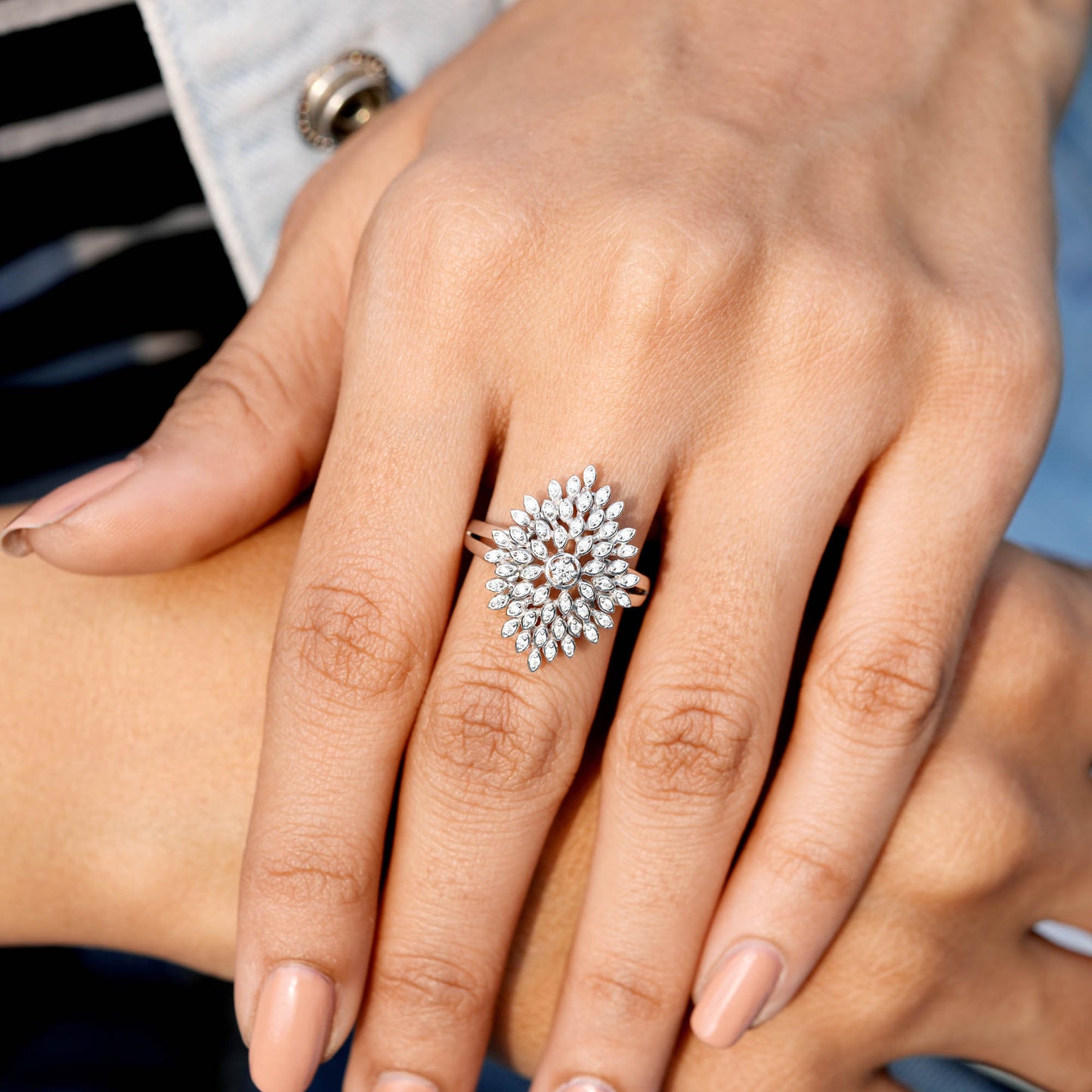 Round Cut Colorless Engagement Ring