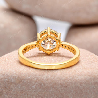 Round Cut Colorless Engagement Ring
