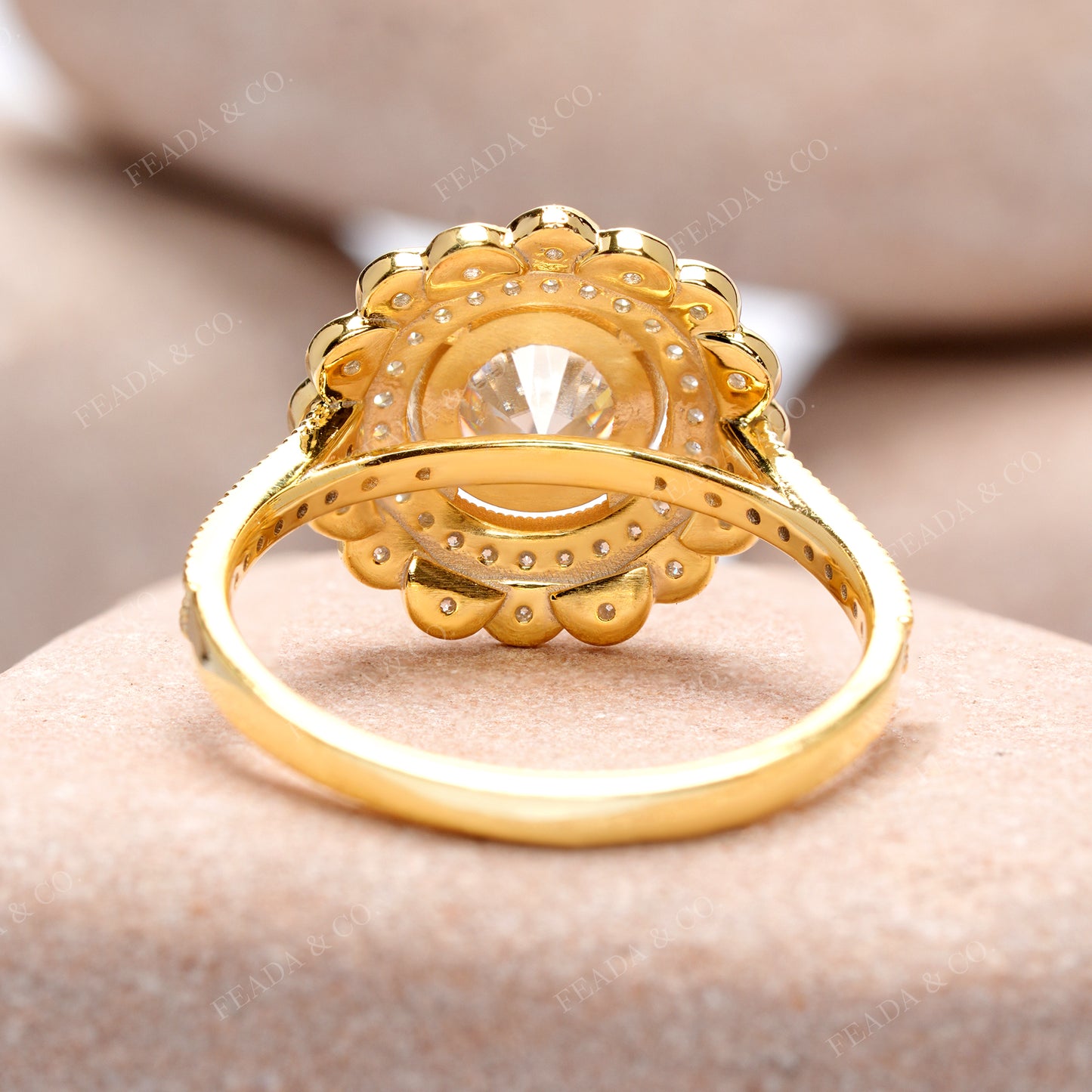 Round Cut Colorless Engagement Ring