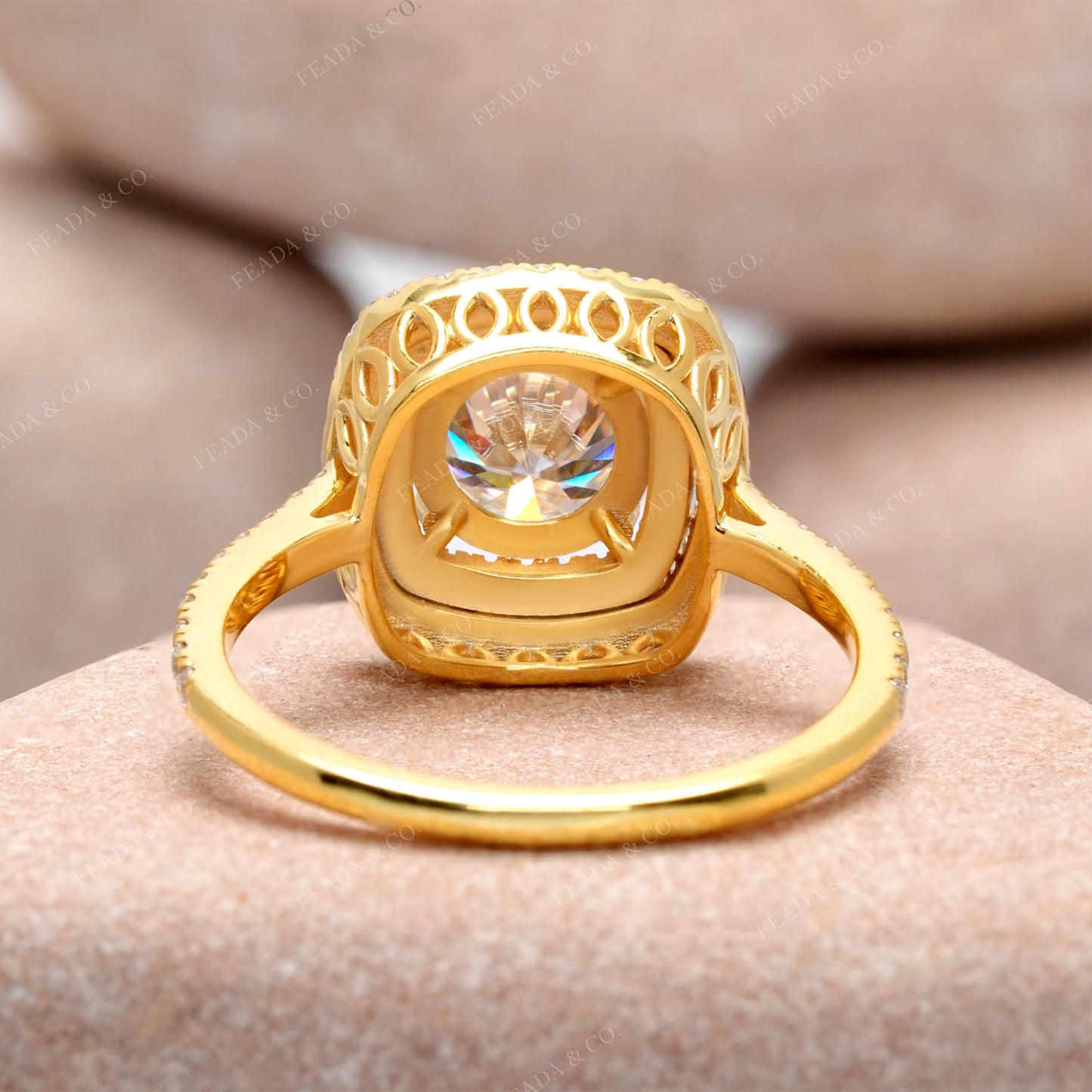 Round Cut Colorless Engagement Ring