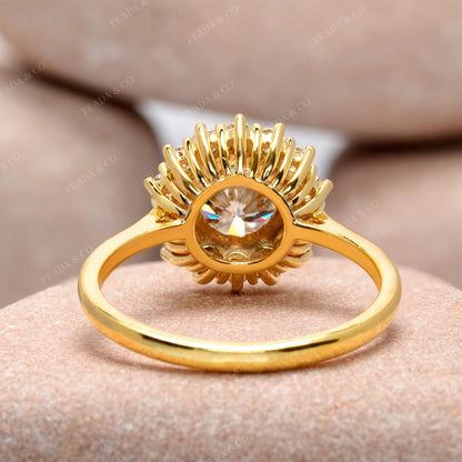 Round Cut Colorless Engagement Ring