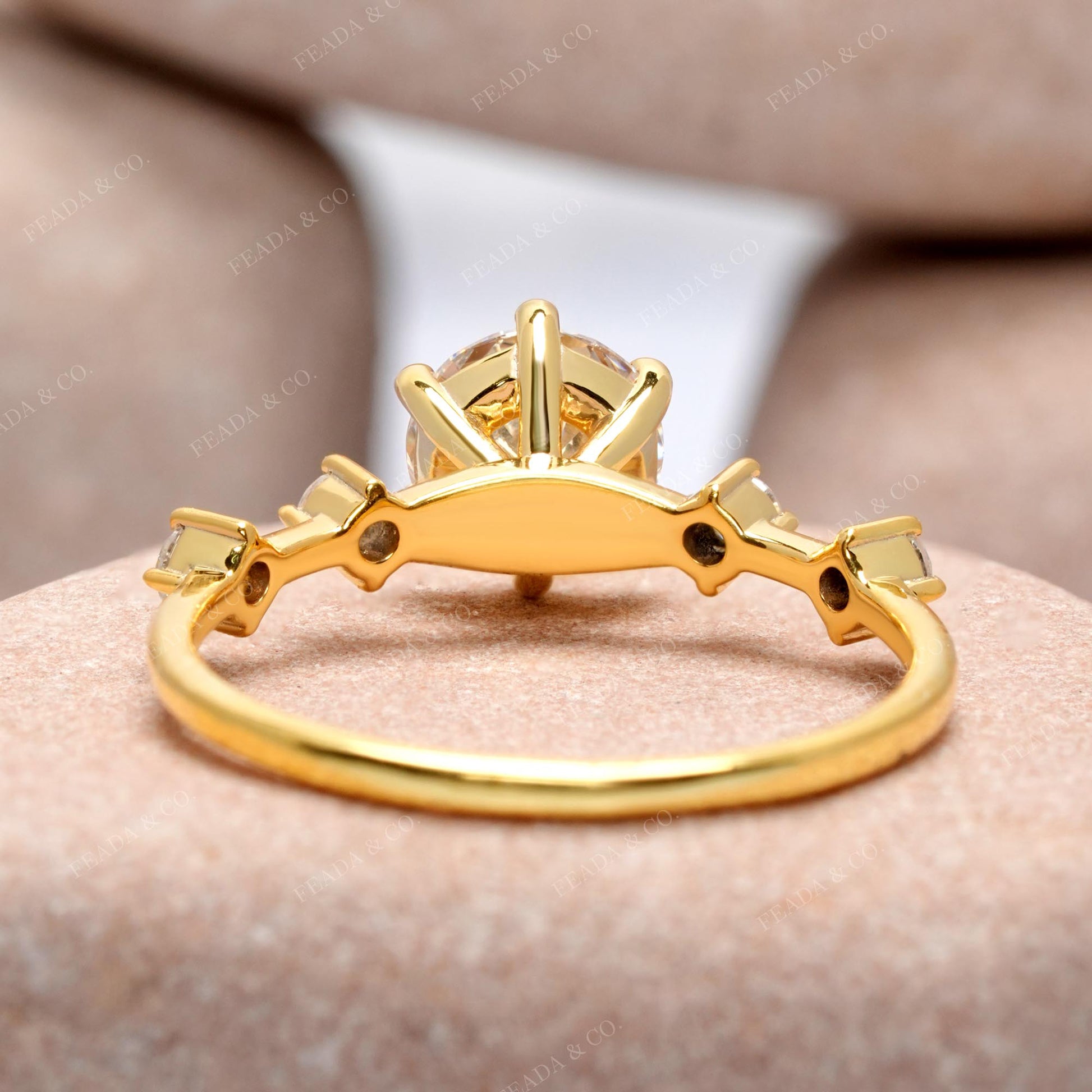 Round Cut Colorless Engagement Ring