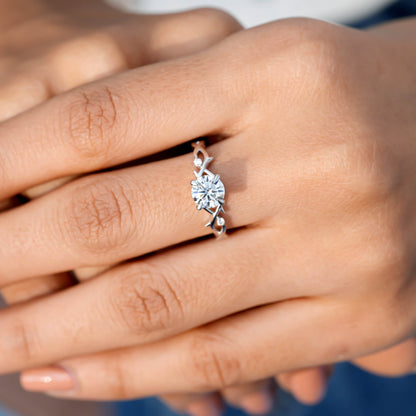 Round Cut Colorless Engagement Ring