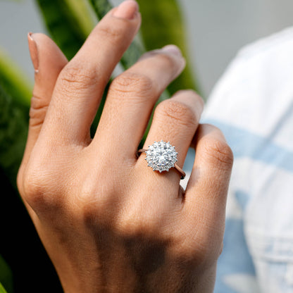 Round Cut Colorless Engagement Ring
