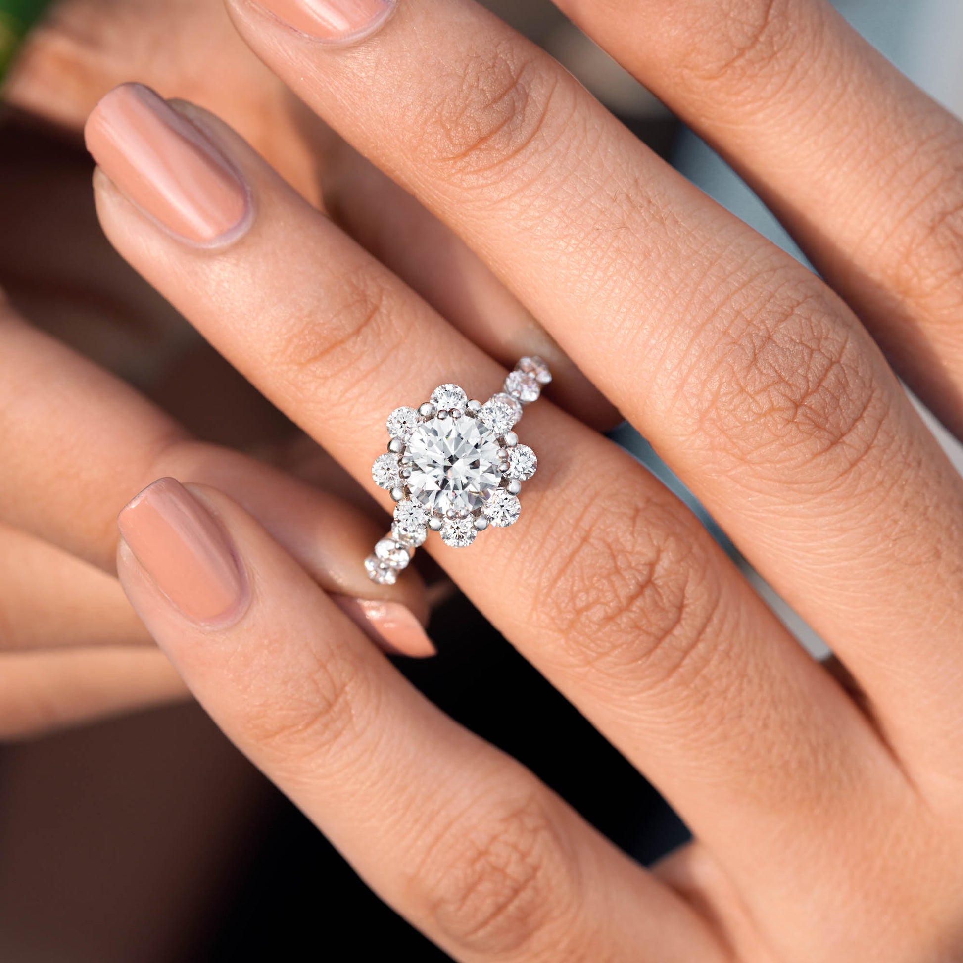 Round Cut Colorless Engagement Ring
