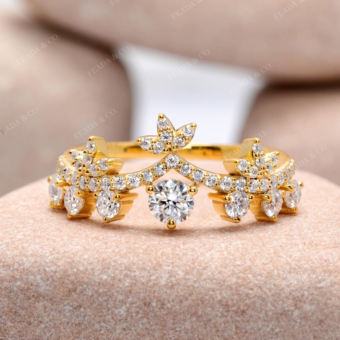 Round Cut Colorless Engagement Ring